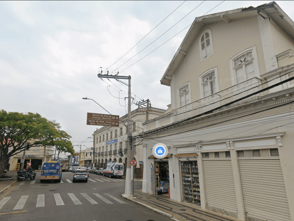 Rua do centro histórico de Itu com construções tradicionais e comércio local, destacando a melhor cidade do interior de SP boa para morar
